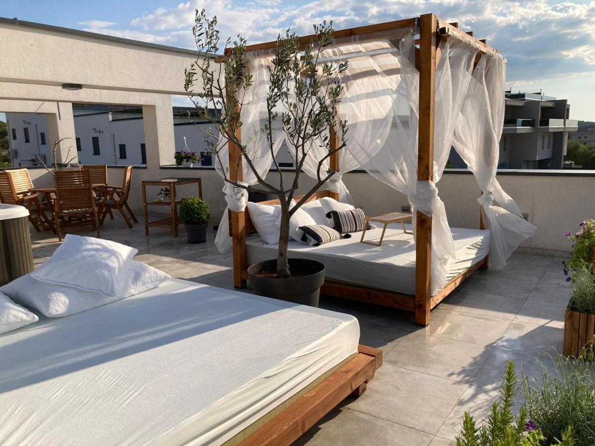 Апартаменты Rooftop Spa Трогир Экстерьер фото